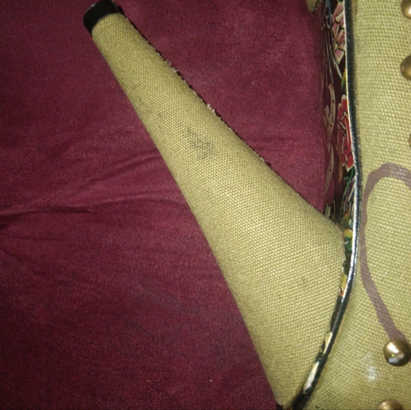 ED HARDY Studded Platform Heels - Picture 9 of 9